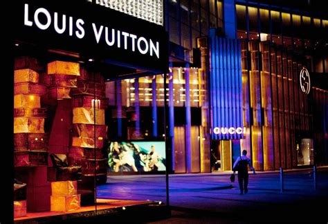 best place to buy louis vuitton in paris|louis vuitton shop in paris.